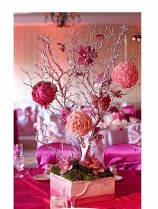 White-DIY-centerpieces-Tree-and-large-flower